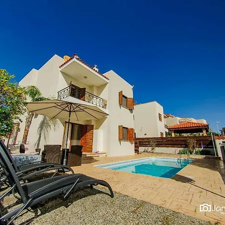 Luxury Family Detached House Paphos
